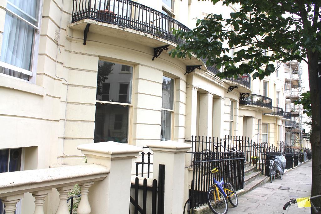 Brunswick Place, Hove, East Sussex, BN3 1NB