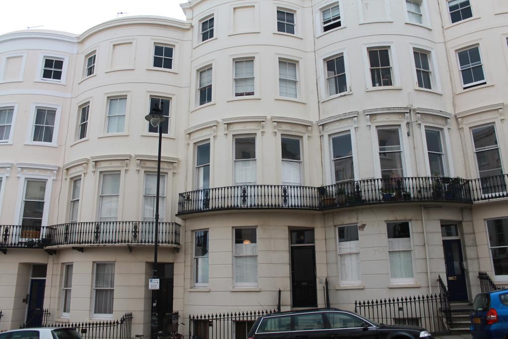 Eaton Place, Brighton, BN2 1EH