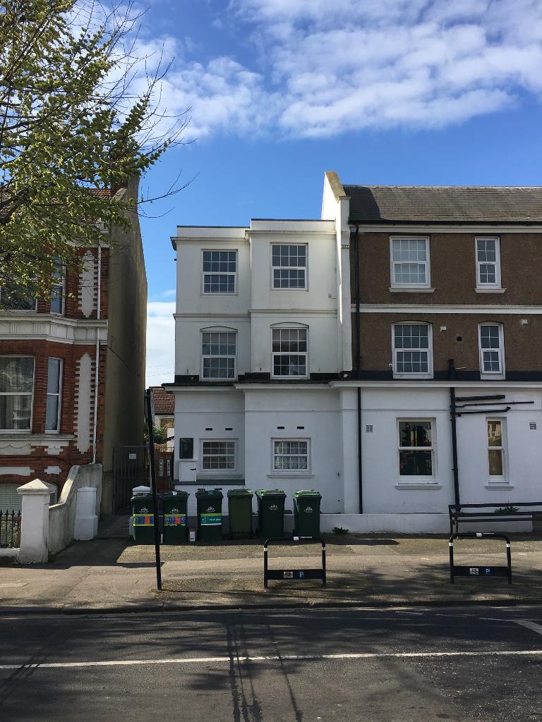 Boundary Road, Hove, BN3 4EF