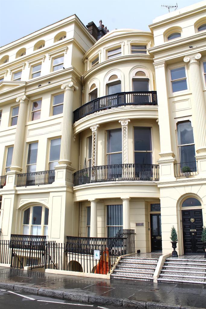Brunswick Terrace, Brighton, East Sussex, BN3 1HN