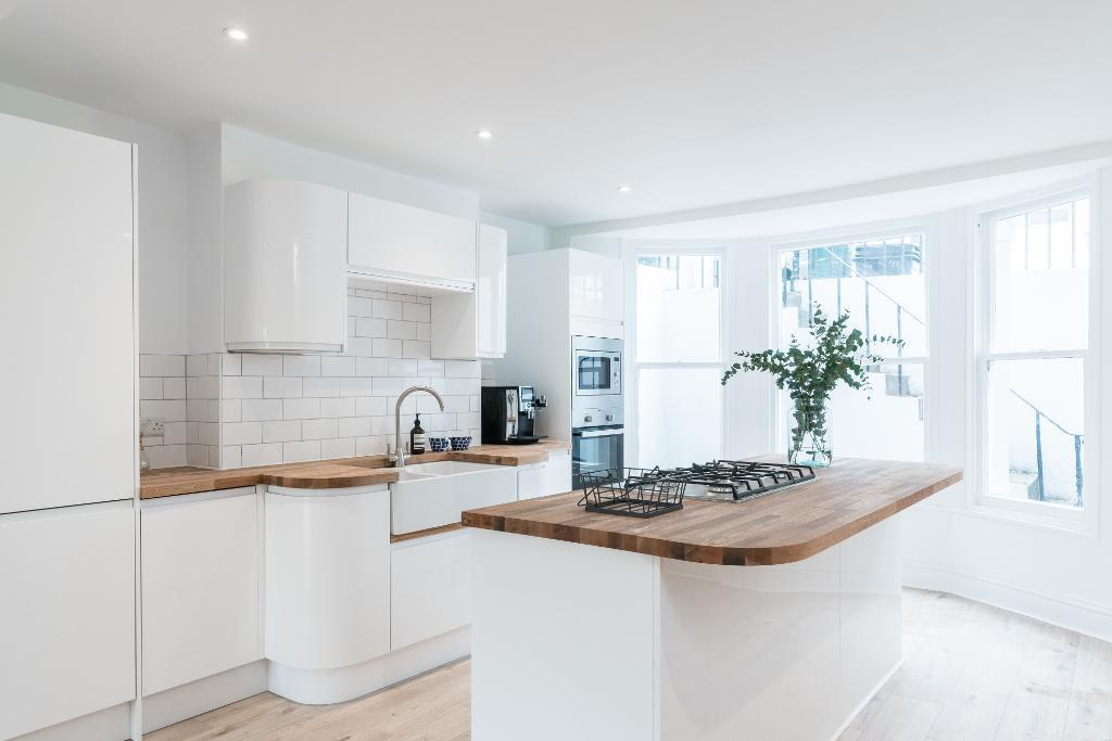 Roundhill Crescent, Brighton, BN2 3FR