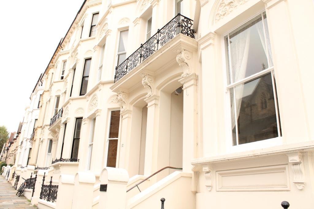 Cambridge Road, Hove, East Sussex, BN3 1DF