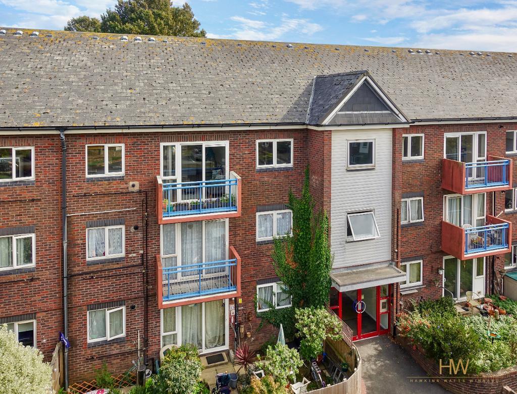 Mountbatten Court, Ingram Crescent East, Hove, BN3 5LB