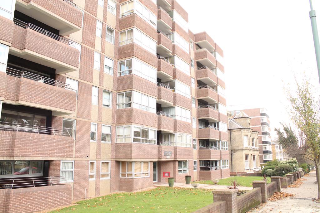 Eaton Gardens, Hove, East Sussex, BN3 3UB