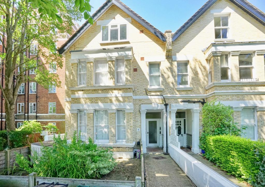 Rutland Gardens, Hove, BN3 5PA