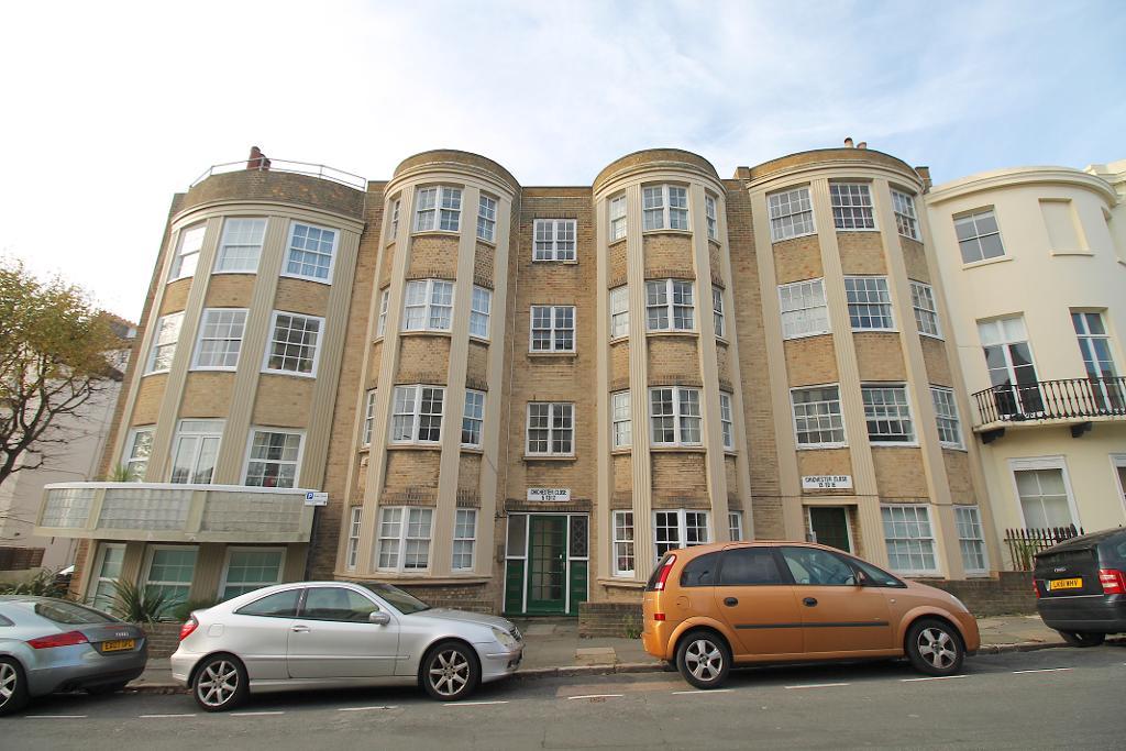 Chichester Close, Chichester Place, Brighton, BN2 1FL