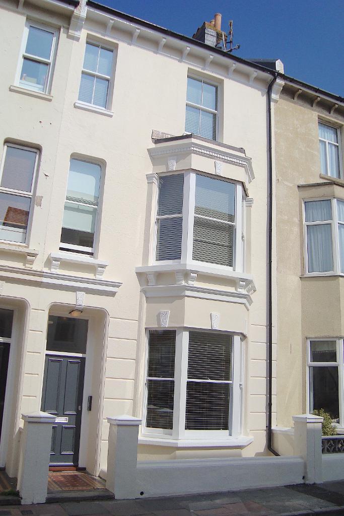 St Georges Terrace, Brighton, BN2 1JH