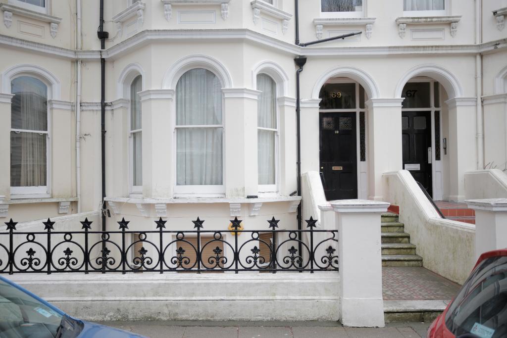 St Aubyns, Hove, BN3 2TL