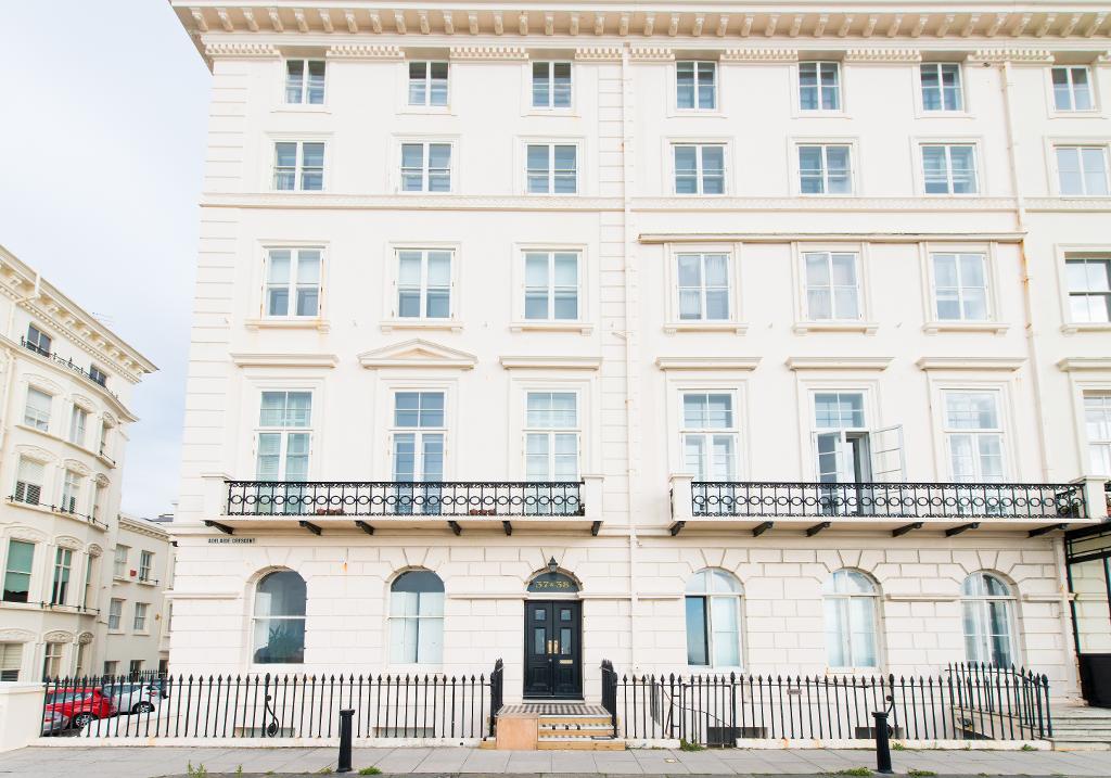 Adelaide Crescent, Hove, East Sussex, BN3 2JL