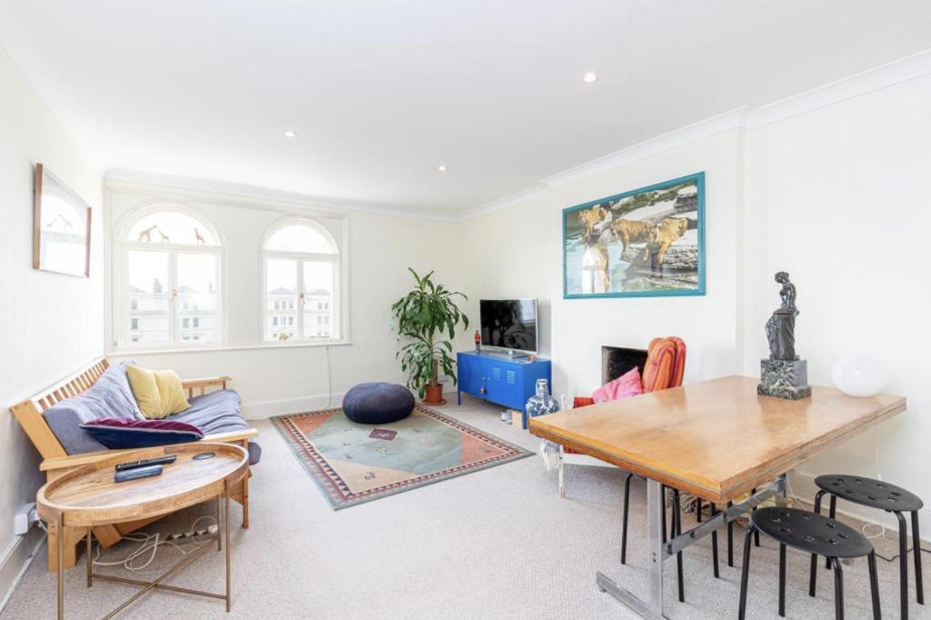 Palmeira Square, Hove, BN3 2JB