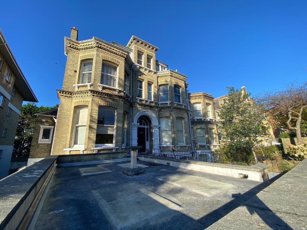 Eaton Gardens, Hove, East Sussex, BN3 3TN