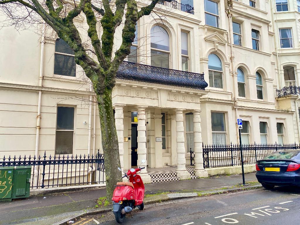 Palmeria Avenue Mansions, Church Road, Hove, BN3 2FA