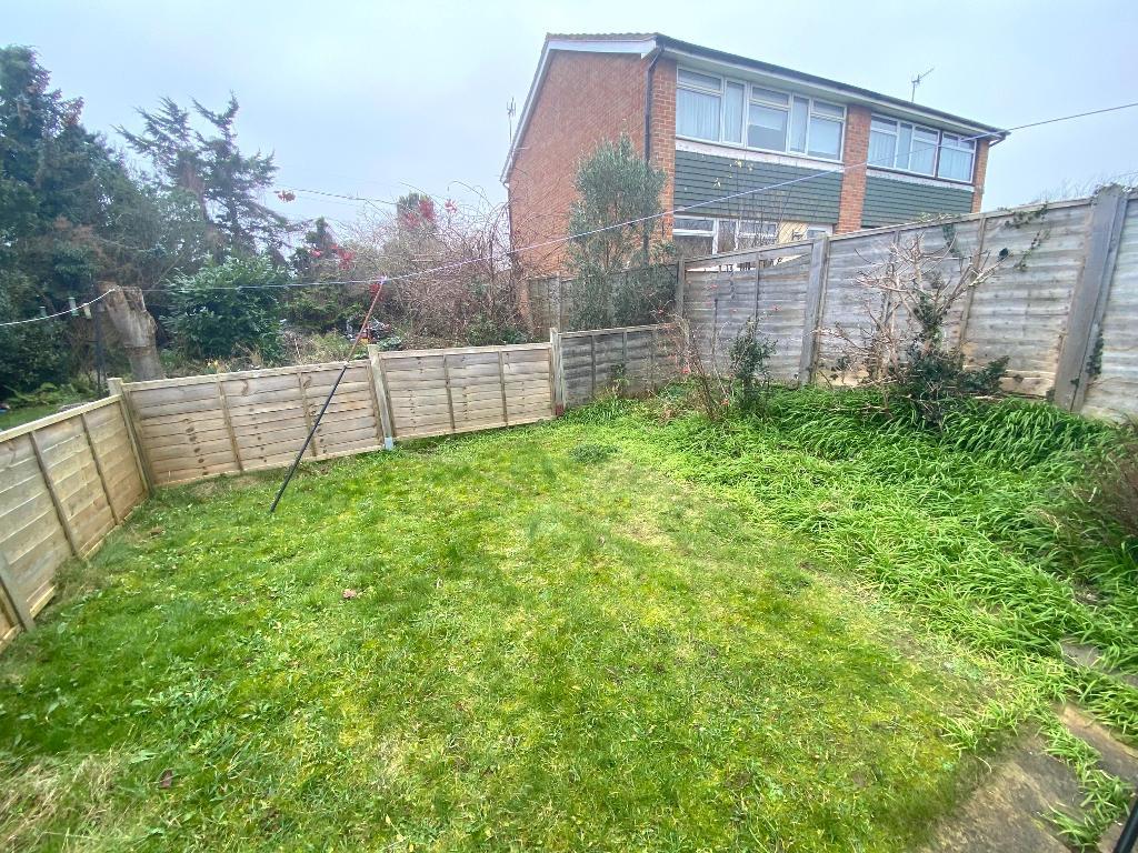 Mile Oak Road, Portslade, East Sussex, BN41 2PJ