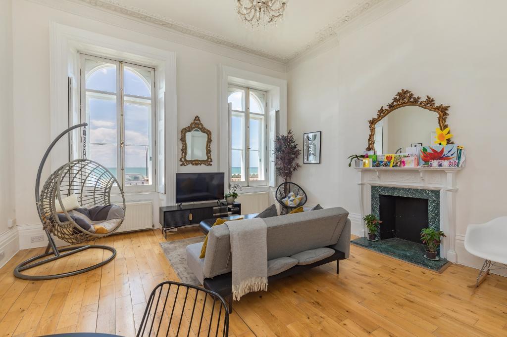 Adelaide Crescent, Hove, BN3 2JL