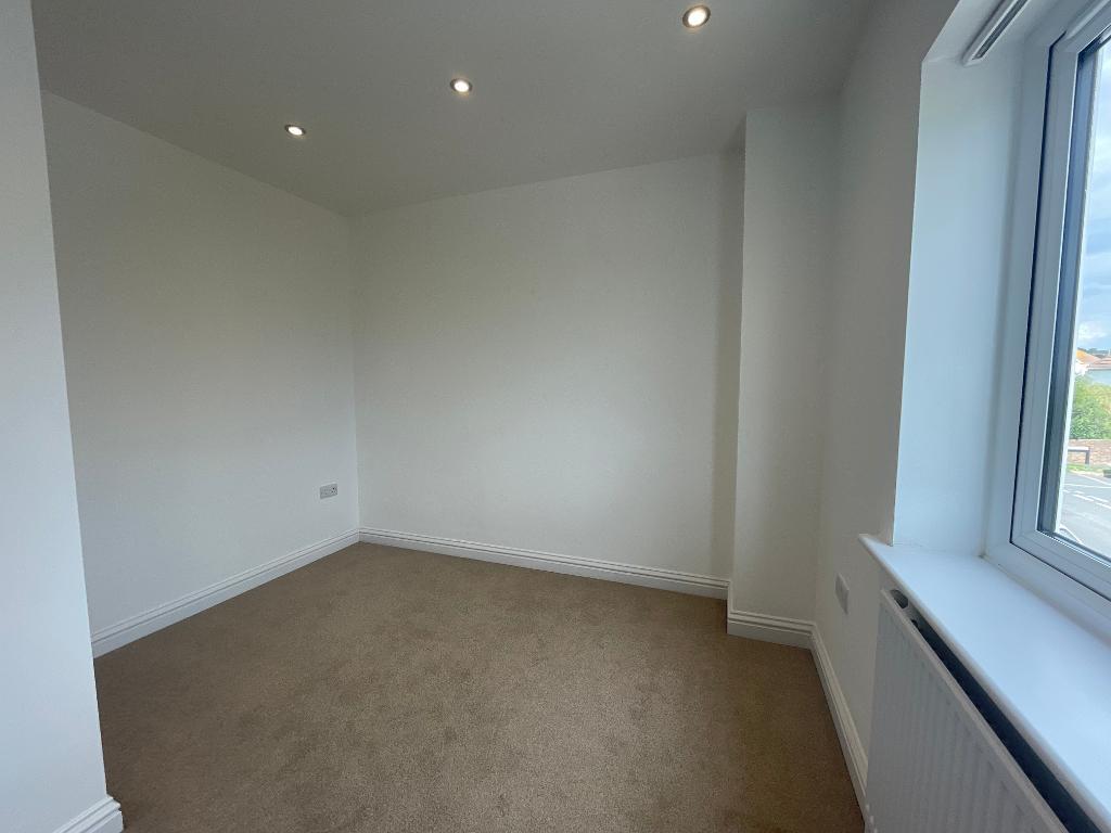 South Coast Road, Telscombe, BN10 7BE