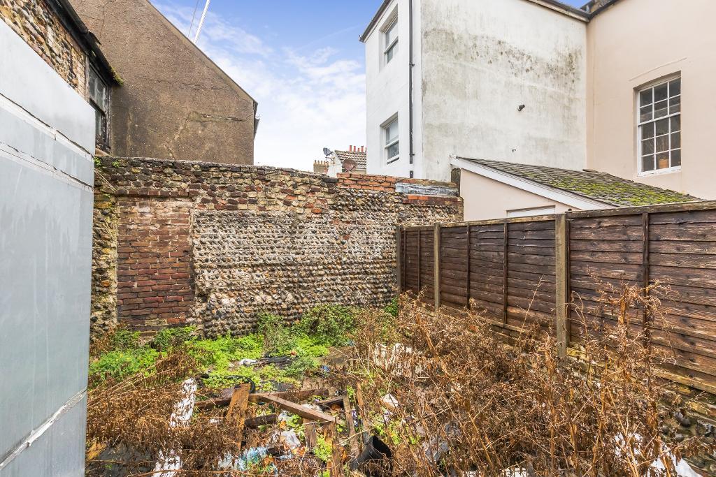Shelley Road, Worthing, BN11 1TR