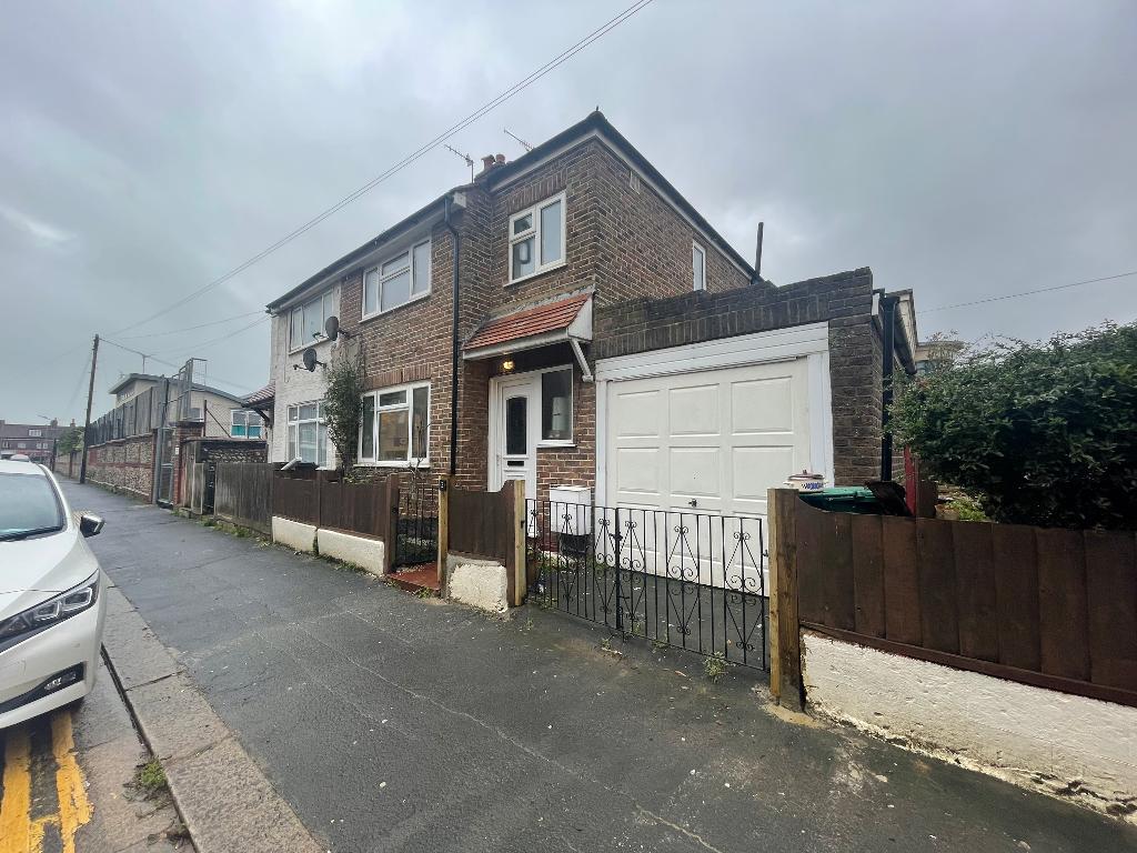 School Road, Hove, BN3 5HX