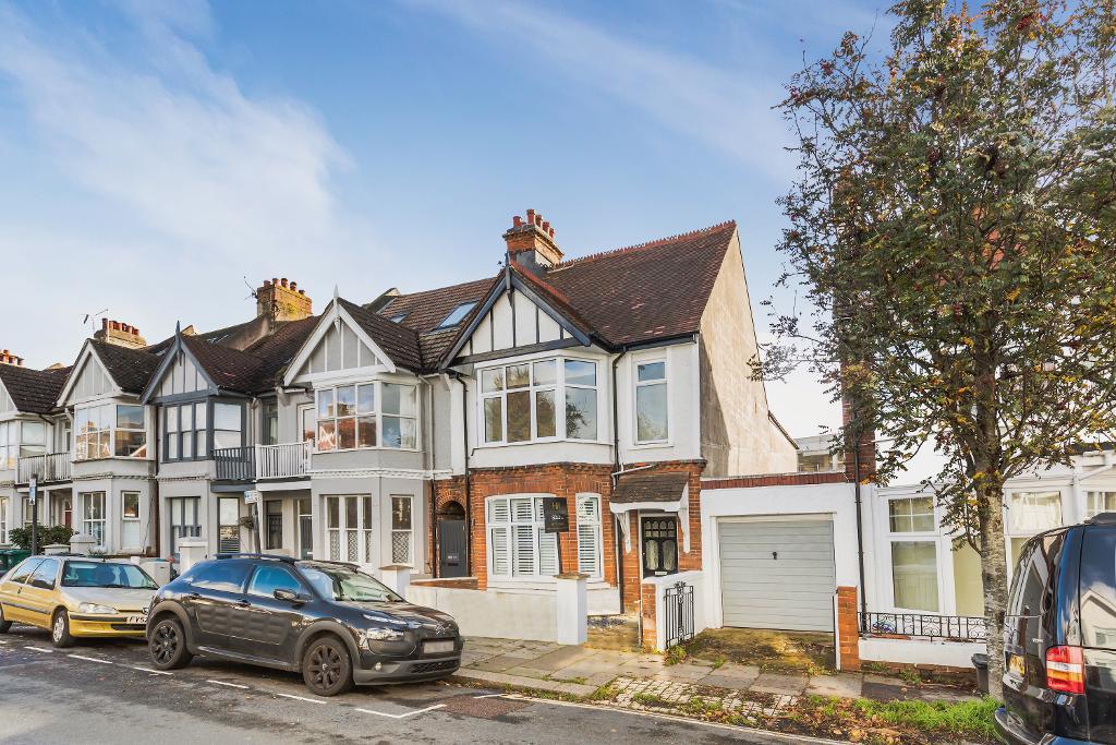 Lyndhurst Road, Hove, BN3 6FB