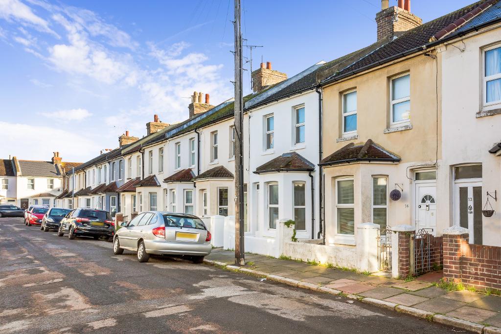 Beltring Road, Eastbourne, East Sussex, BN22 8JH