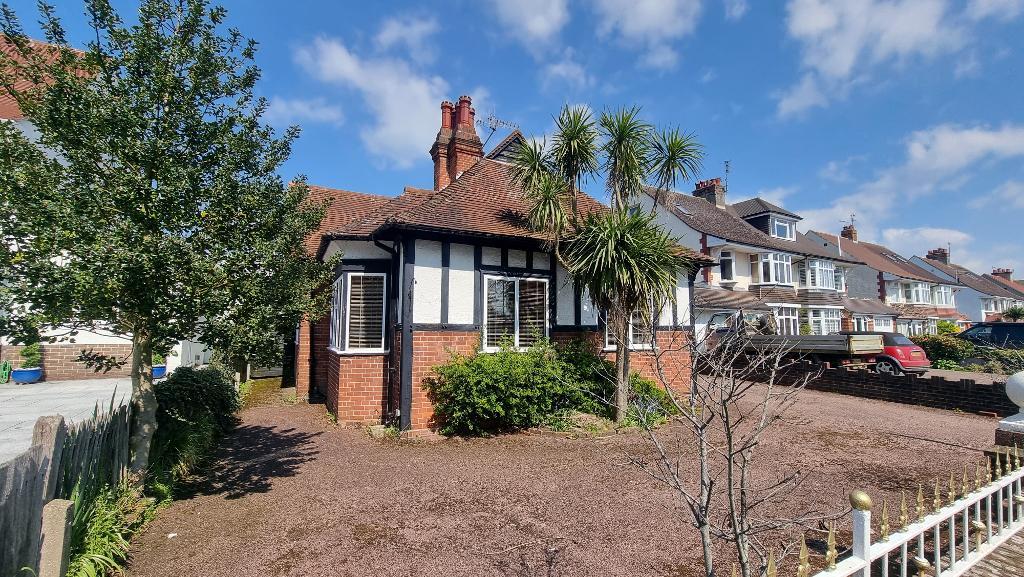 Upper Shoreham Road, Worthing, BN43 6BA