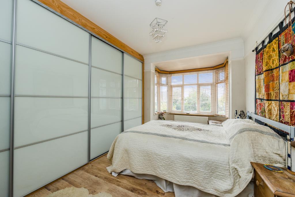 4 Bedroom SemiDetached House For Sale in Upper Shoreham Road, Shoreham