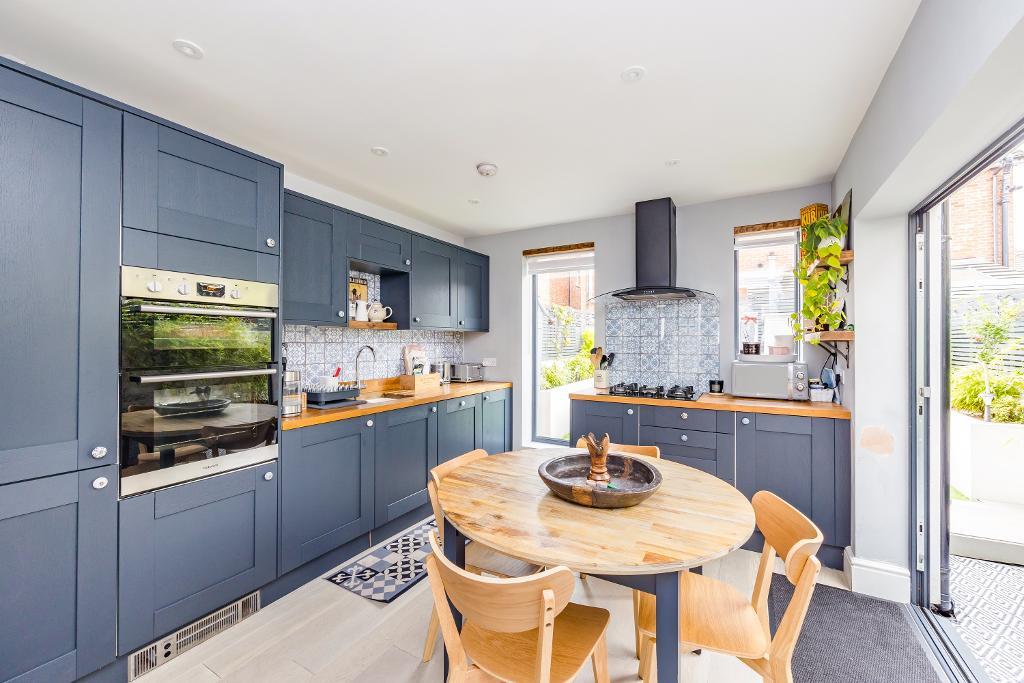 St. Leonards Avenue, Hove, BN3 4QH
