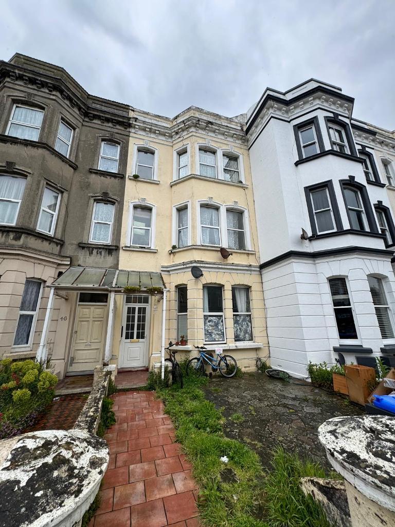 Rowlands Road, Worthing, BN11 3JT