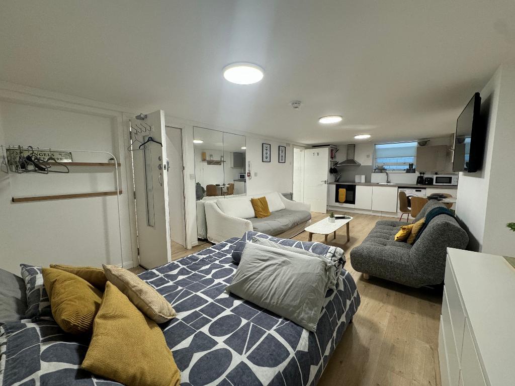 Bond Street, Brighton, BN1 1RD